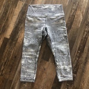 lululemon align 21” crop HR leggings size 8